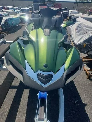 Slide: The Image of Kawasaki Ultra 160 2025 - 2