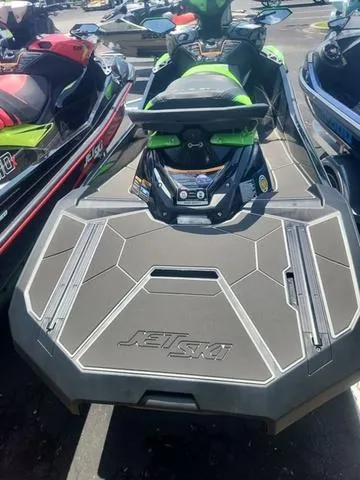 Slide: The Image of Kawasaki Ultra 310 2025 - 3