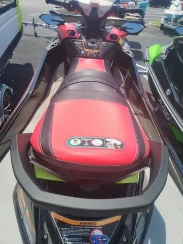 Slide: The Image of Kawasaki Ultra 310 2025 - 3