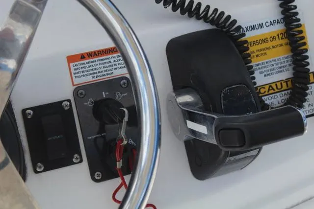 Slide: The Image of Sea Fox 240 Viper 2017 - 25