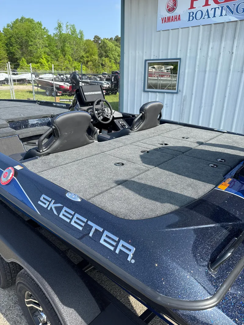 Slide: The Image of Skeeter ZXR21 2025 - 11