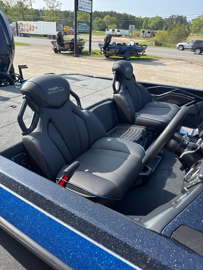 Slide: The Image of Skeeter ZXR21 2025 - 13