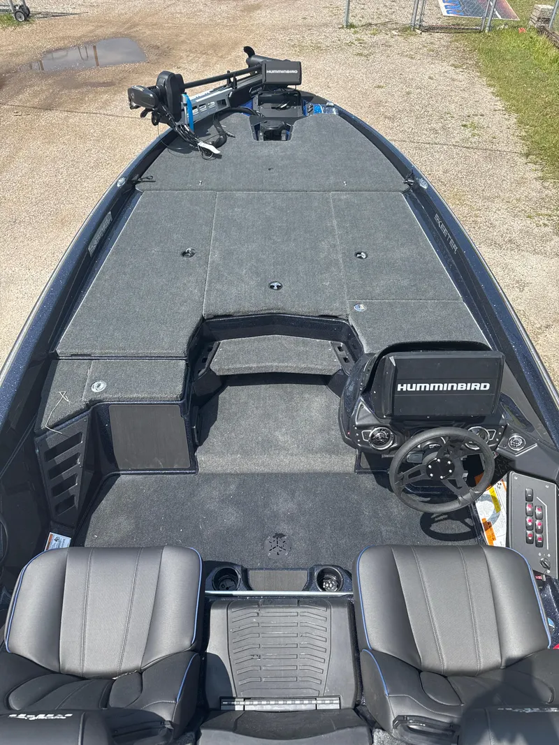 Slide: The Image of Skeeter ZXR21 2025 - 20