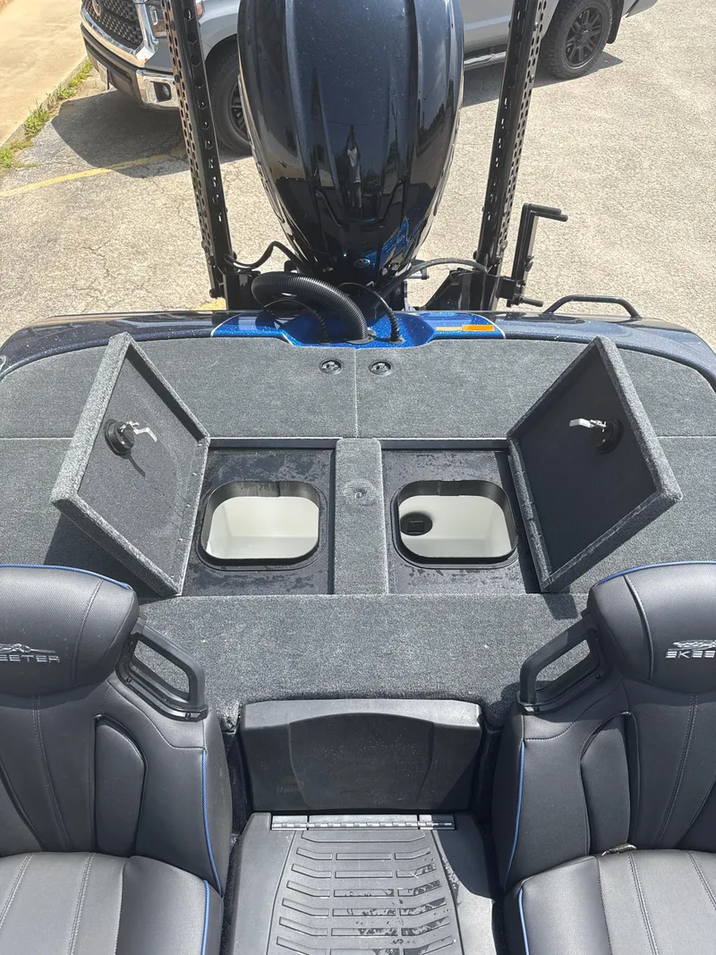 Slide: The Image of Skeeter ZXR21 2025 - 23