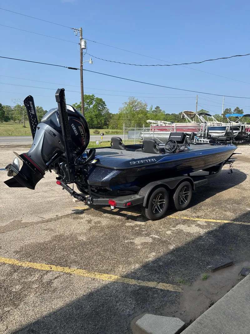 Slide: The Image of Skeeter ZXR21 2025 - 5