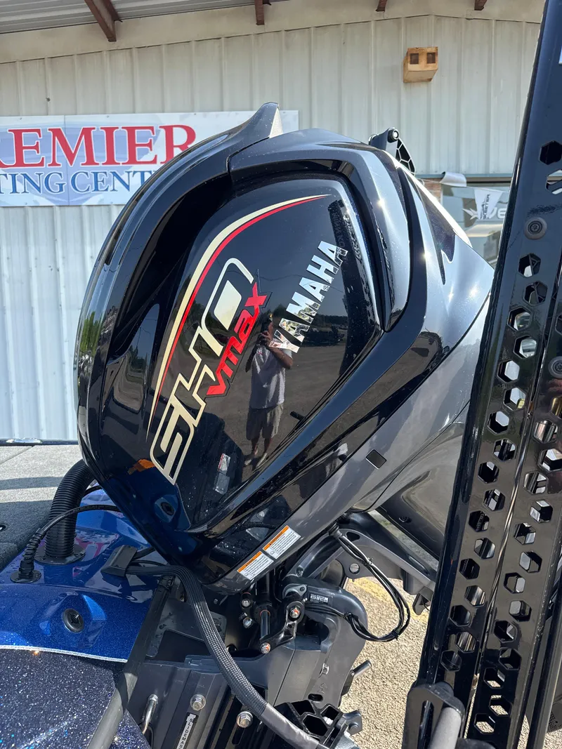 Slide: The Image of Skeeter ZXR21 2025 - 6