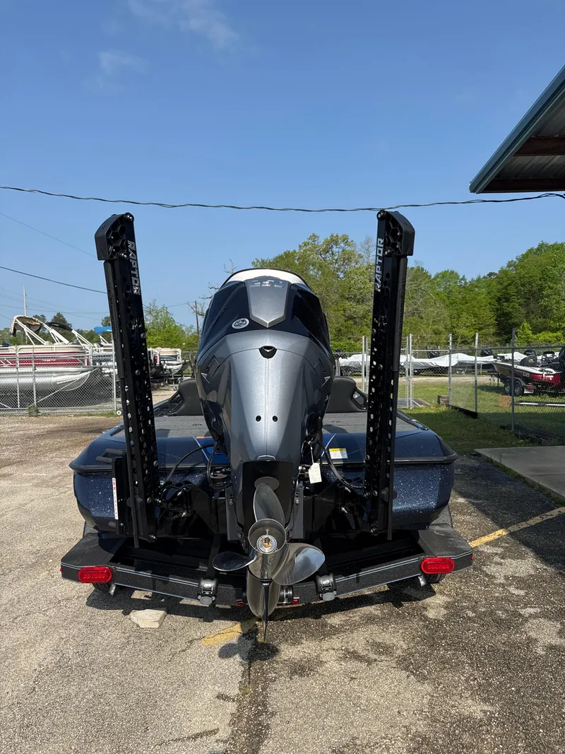 Slide: The Image of Skeeter ZXR21 2025 - 7