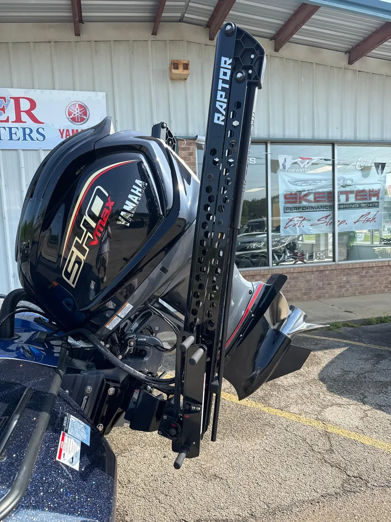 Slide: The Image of Skeeter ZXR21 2025 - 8