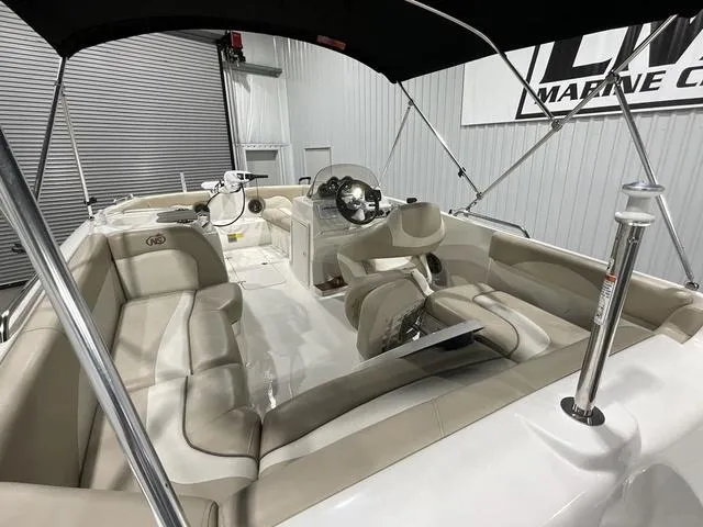 Slide: The Image of NauticStar 203 DC 2018 - 11