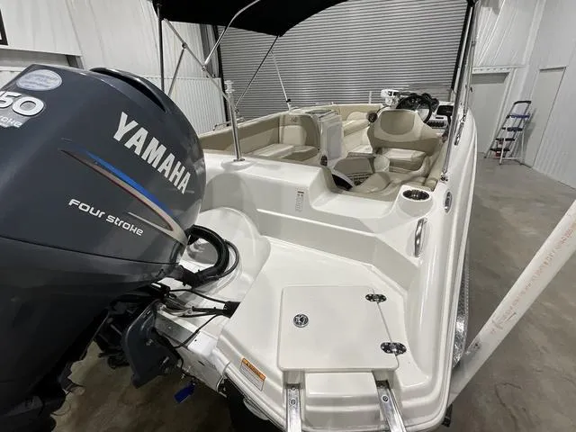 Slide: The Image of NauticStar 203 DC 2018 - 12