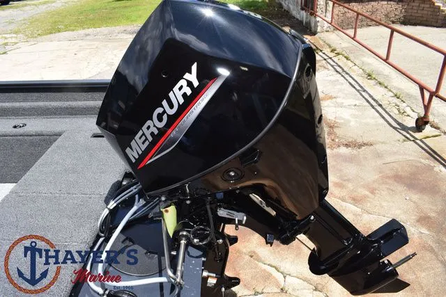 Slide: The Image of Lund 1650 Angler Sport 2025 - 11