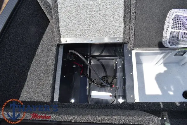 Slide: The Image of Lund 1650 Angler Sport 2025 - 15