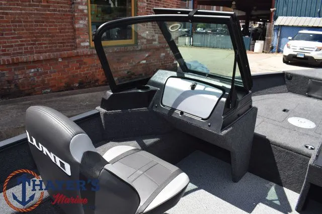 Slide: The Image of Lund 1650 Angler Sport 2025 - 21