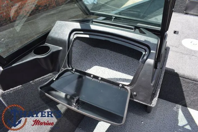 Slide: The Image of Lund 1650 Angler Sport 2025 - 22