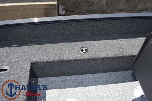 Slide: The Image of Lund 1650 Angler Sport 2025 - 24