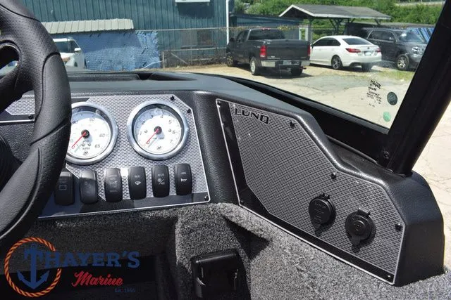 Slide: The Image of Lund 1650 Angler Sport 2025 - 30