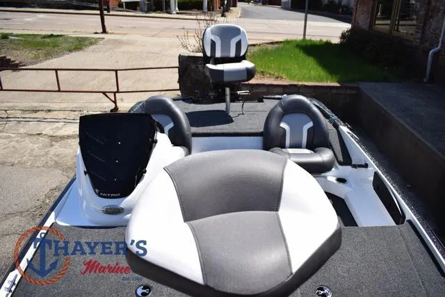 Slide: The Image of Nitro Z17 2025 - 32