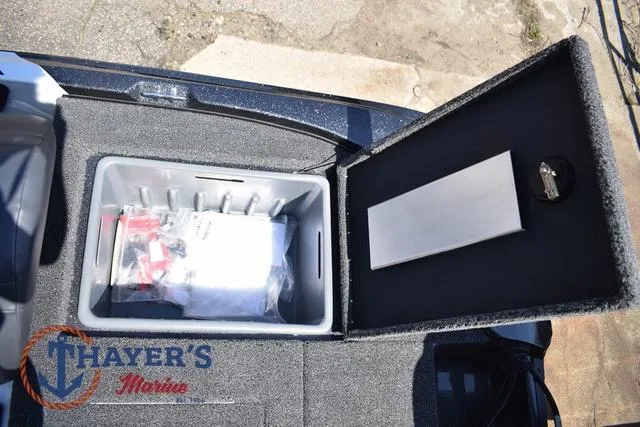 Slide: The Image of Nitro Z17 2025 - 35