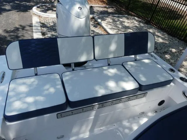 Slide: The Image of Twin Vee 22 Bay Cat 2026 - 10