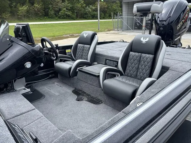 Slide: The Image of Phoenix Bass Boat 920 Elite 2025 - 12