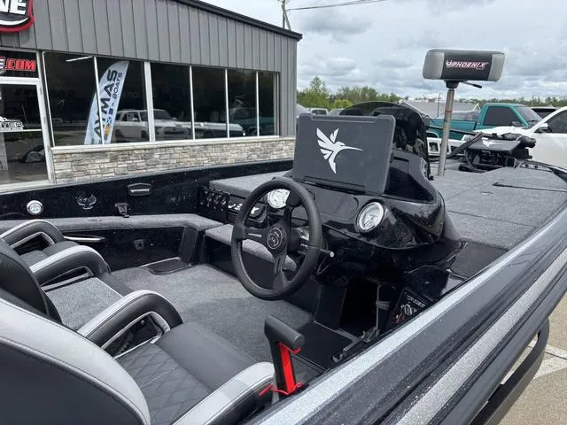 Slide: The Image of Phoenix Bass Boat 920 Elite 2025 - 5