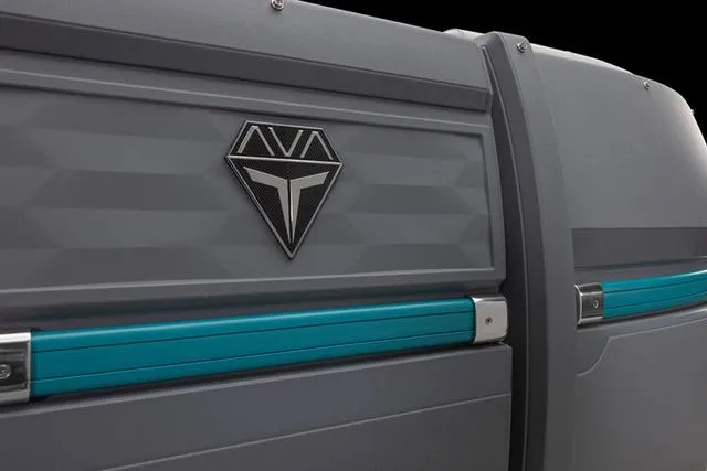 Slide: The Image of Tahoe Aura 2385 Quad Lounger 2025 - 5