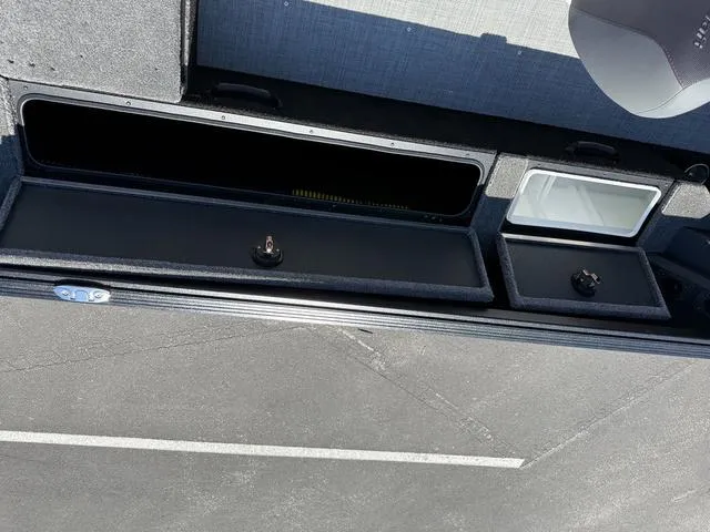 Slide: The Image of Alumacraft Competitor 205X Sport 2025 - 11