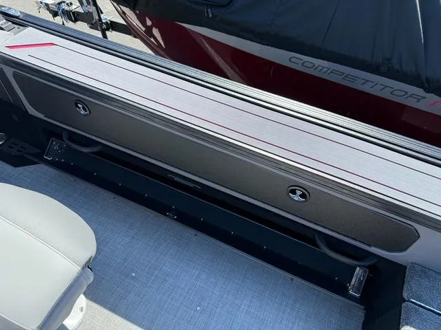 Slide: The Image of Alumacraft Trophy 205X Sport 2025 - 12