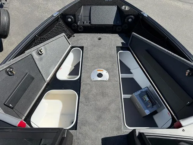 Slide: The Image of Alumacraft Trophy 205X Sport 2025 - 26