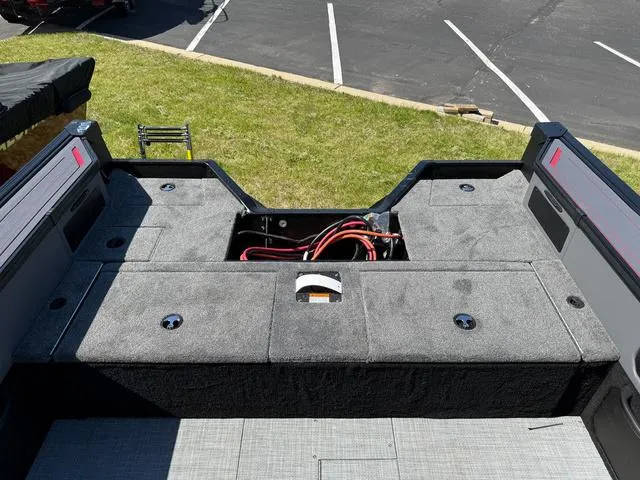 Slide: The Image of Alumacraft Trophy 205X Sport 2025 - 4