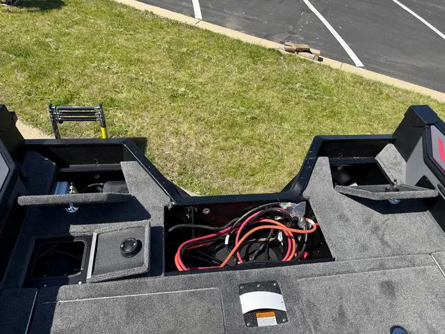 Slide: The Image of Alumacraft Trophy 205X Sport 2025 - 6