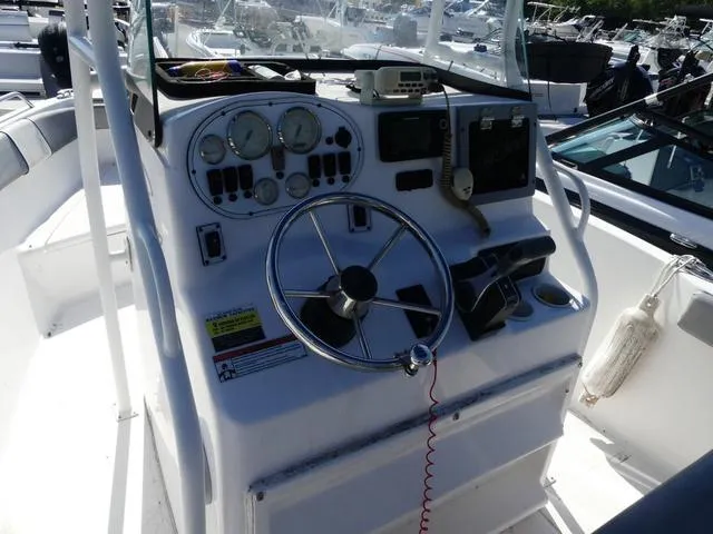 Slide: The Image of Key Largo 210 LX WI 2017 - 7