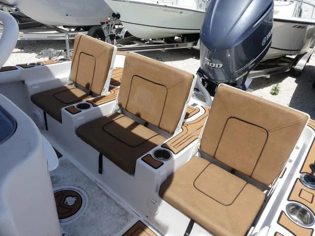 Slide: The Image of Sea Hunt BX 25 BR 2018 - 12