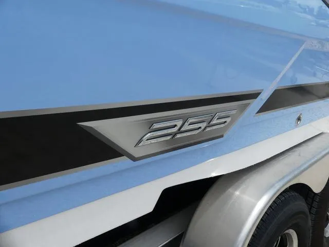 Slide: The Image of Monterey 255SS 2025 - 4