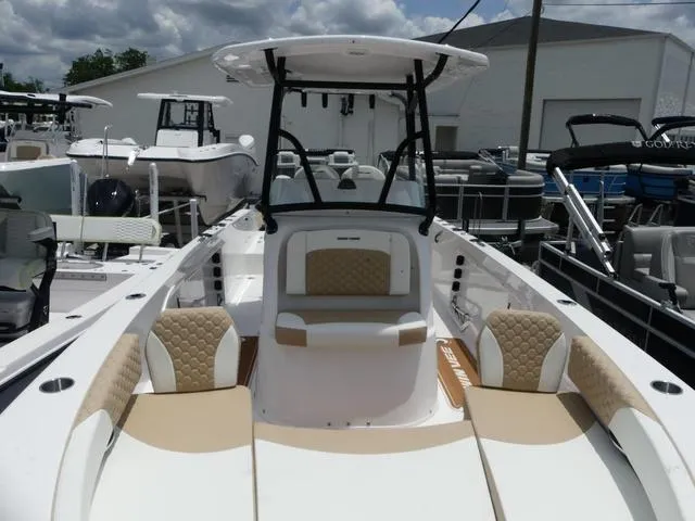 Slide: The Image of Twin Vee 240 GFX 2026 - 6