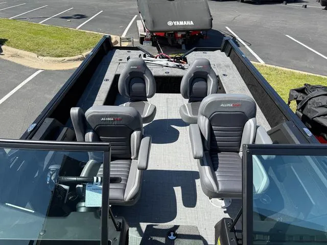 Slide: The Image of Alumacraft Competitor 205X Sport 2025 - 26