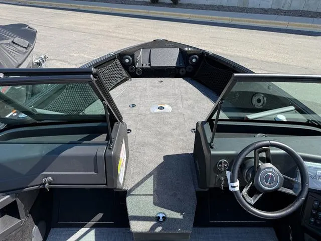 Slide: The Image of Alumacraft Trophy 205X Sport 2025 - 24