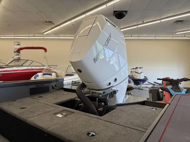 Slide: The Image of Alumacraft Trophy 205X Sport 2025 - 29