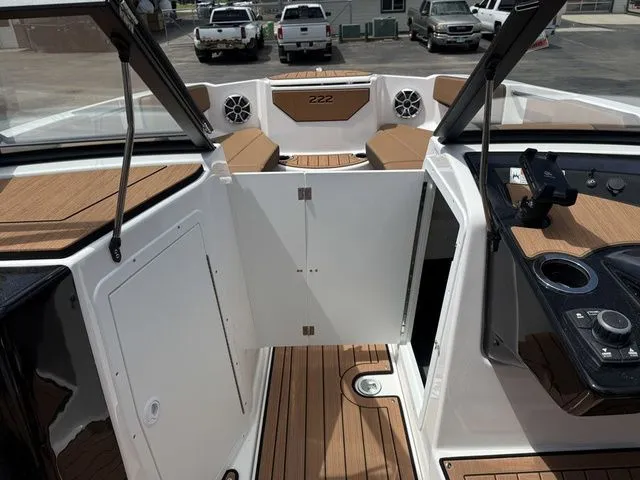 Slide: The Image of Yamaha 222SE 2025 - 32