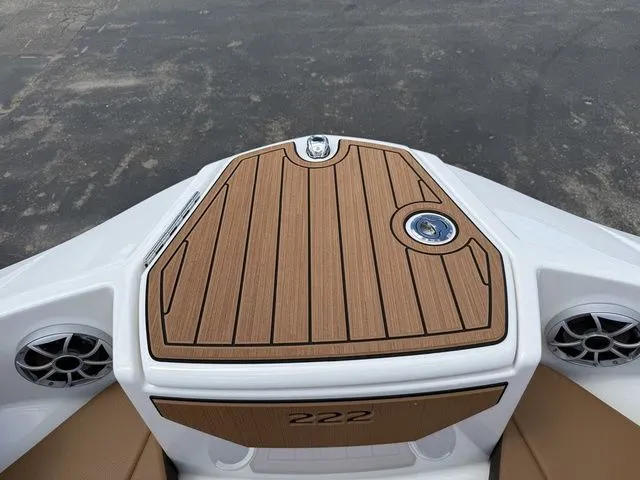 Slide: The Image of Yamaha 222SE 2025 - 38