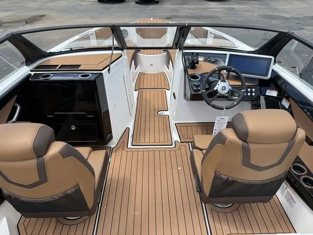 Slide: The Image of Yamaha 222SE 2025 - 15