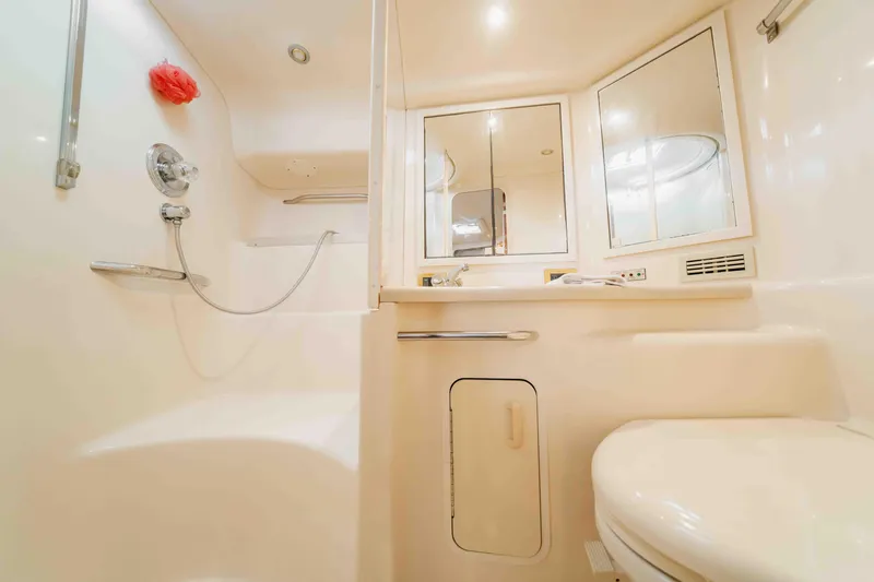 Slide: The Image of Sea Ray Sundancer 400 1998 - 51