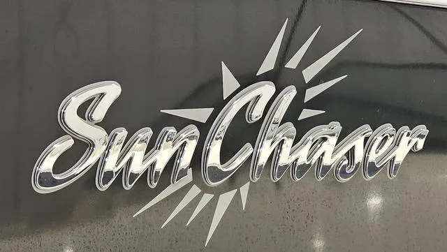 Slide: The Image of SunChaser Eclipse 8525 Entertainer 2019 - 25