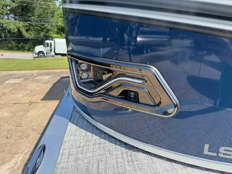 Slide: The Image of Avalon LSZ Cruise Bench 2025 - 51