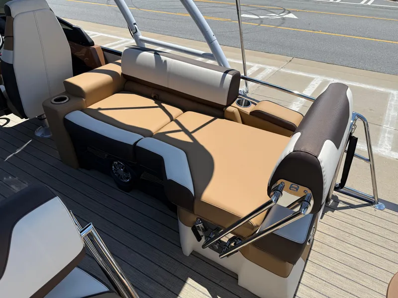 Slide: The Image of 2025 Avalon Catalina Quad Lounger Windshield with luxurious seating and modern design. - 42