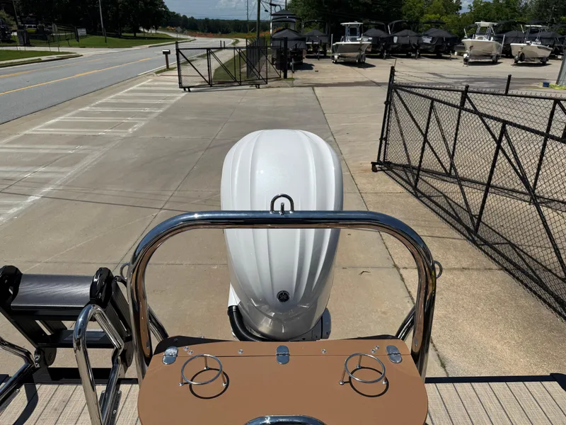 Slide: The Image of Avalon Catalina Quad Lounge Windshield 2025 - 53