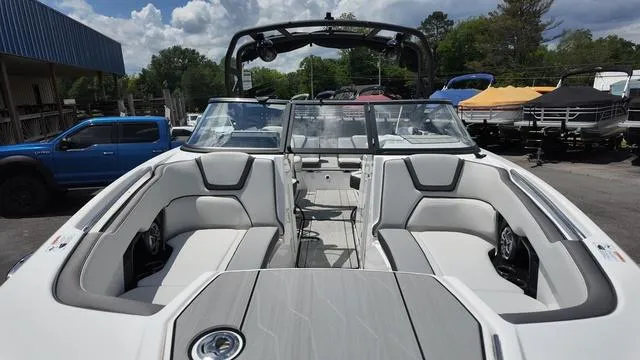 Slide: The Image of Yamaha 252XE 2024 - 11