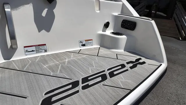 Slide: The Image of Yamaha 252XE 2024 - 12