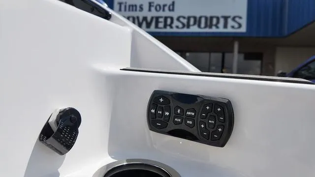 Slide: The Image of Yamaha 252XE 2024 - 13