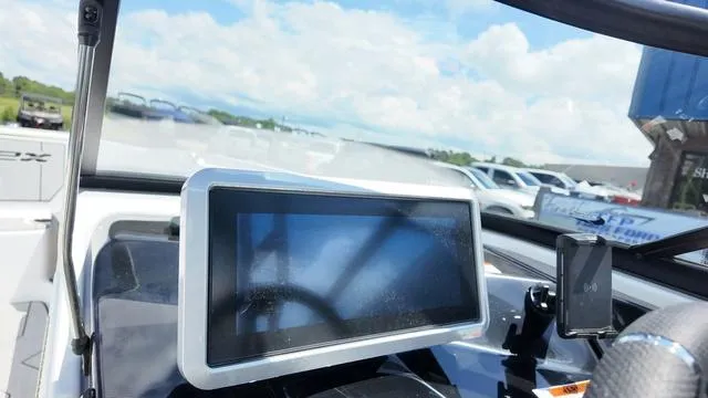 Slide: The Image of Yamaha 252XE 2024 - 22